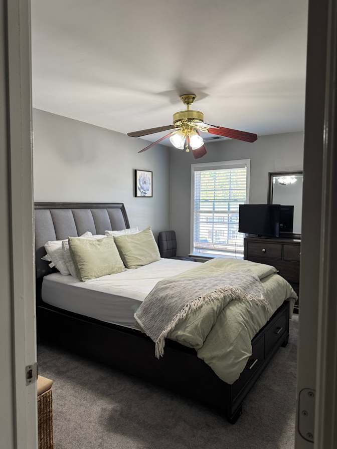 Lauren's room