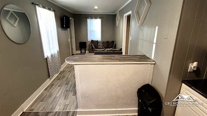 GBU Holdings Group's room