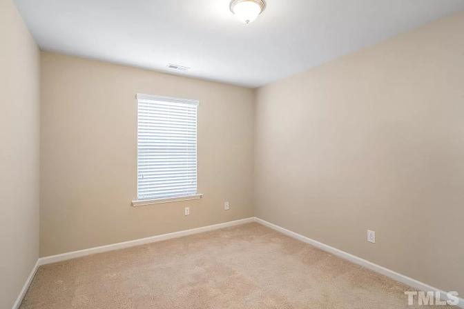 Alcove Rooms's room
