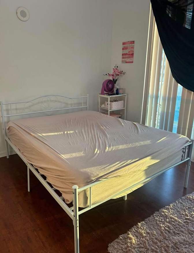 Mauro's room