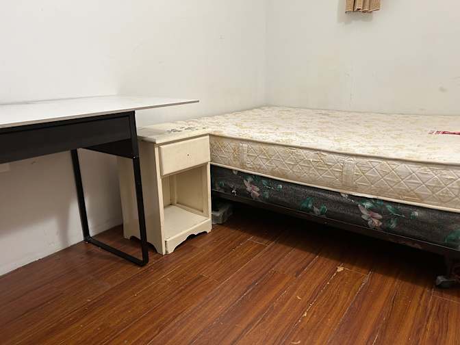 Hanan Attazada's room