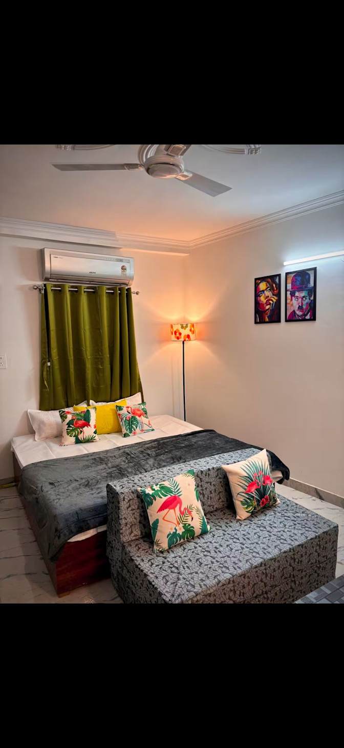 Hide Lover's room
