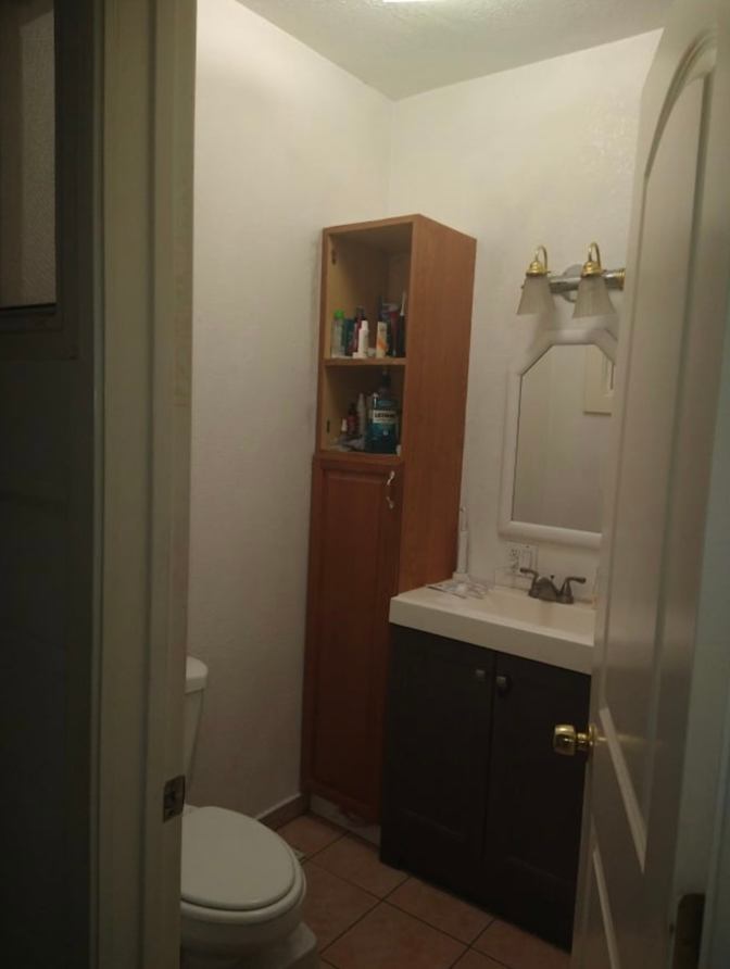 Mayra's room
