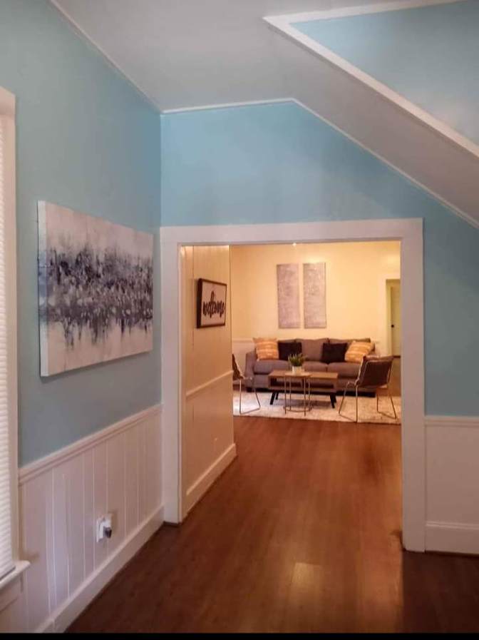 lifedoorrentals's room