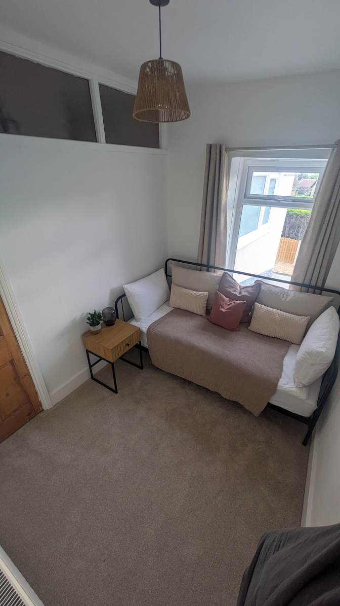 Greg's room