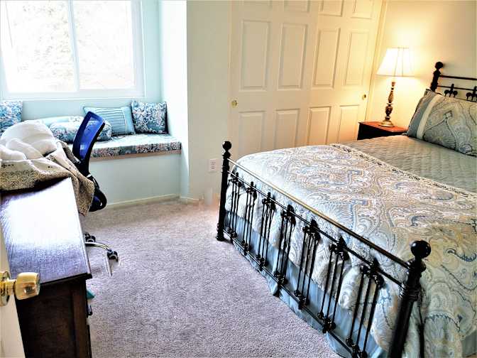 Claudia's room