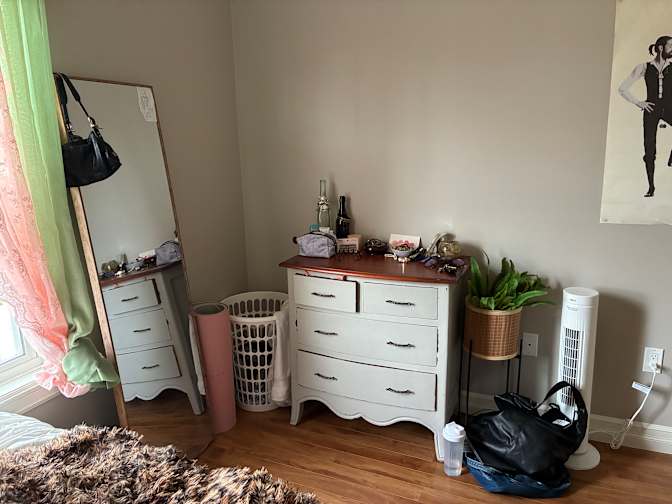 Ivy's room