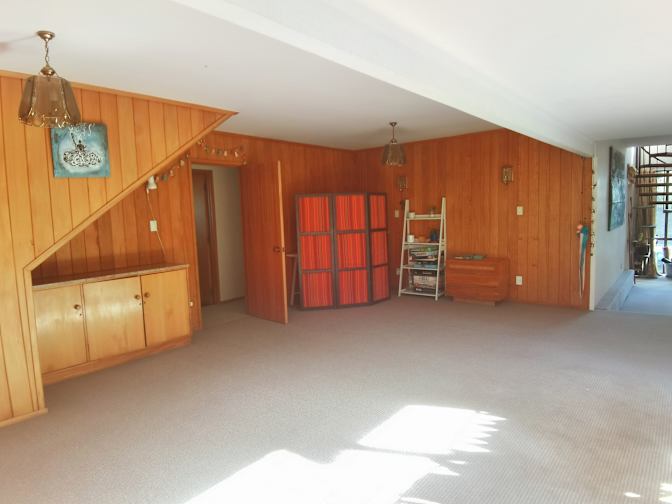 Gal's room