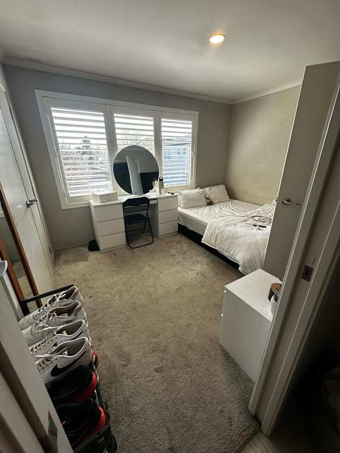 Bella Pye's room