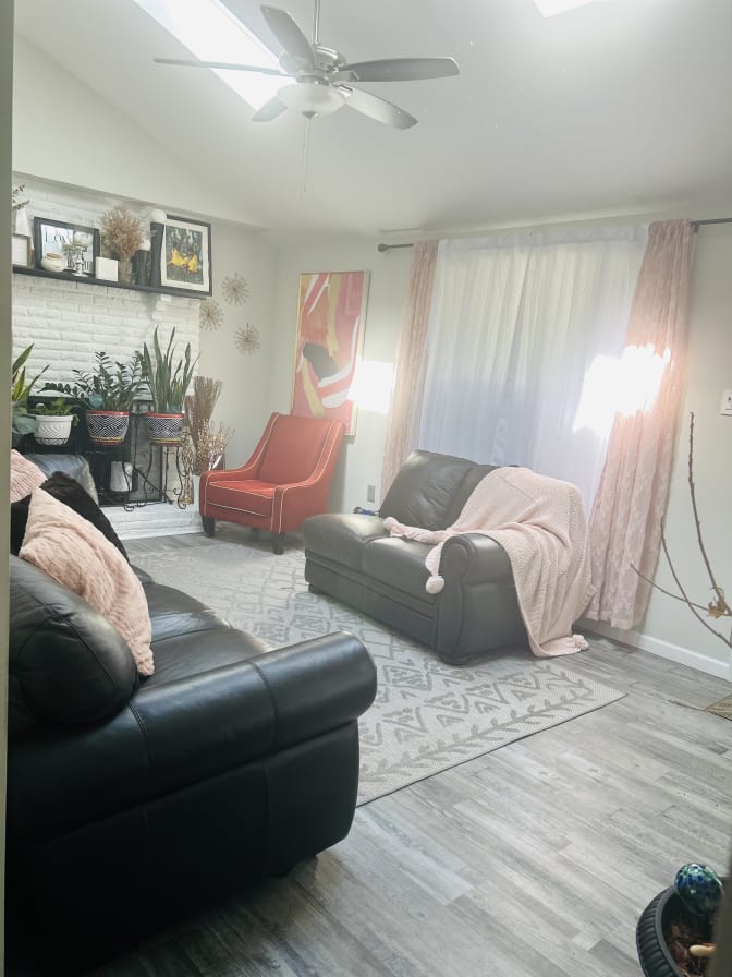 Nicole B's room