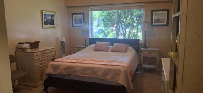 Shelora Dalen's room