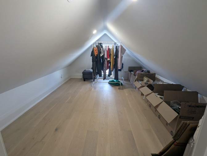 Domi's room