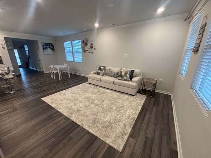 Alcove Rooms's room