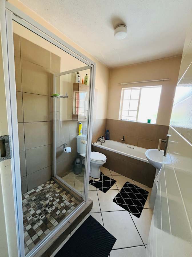 Pitsi Molewa's room