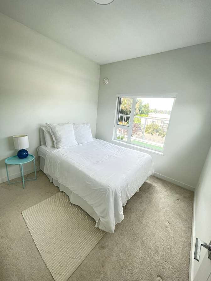 Ron's room