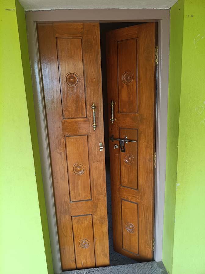 Naresh's room