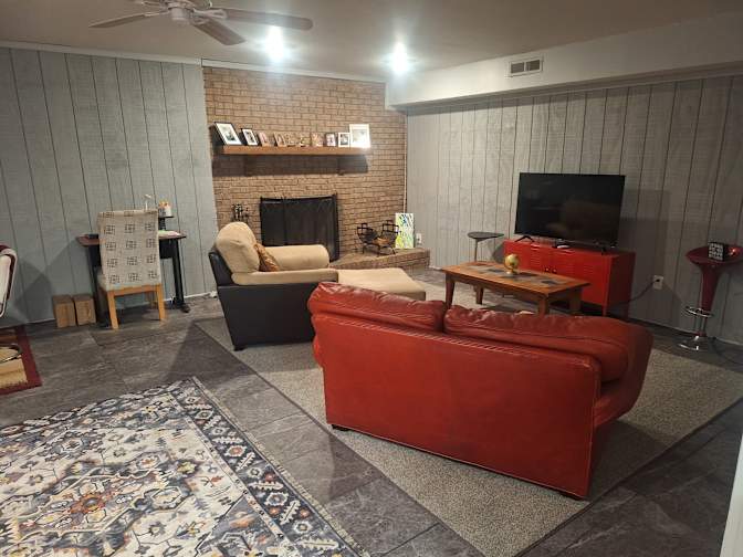 Rich's room
