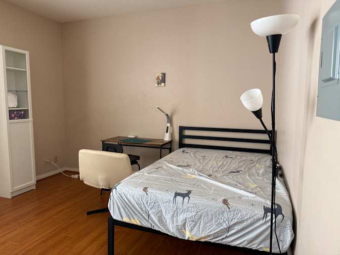Emily Lin's room