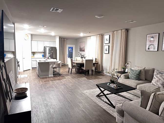 Naya B's room