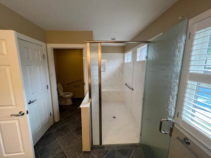 Alcove Rooms's room