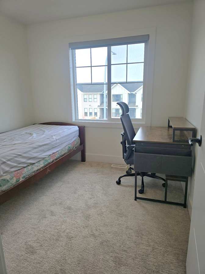 Analyn Carrillo's room