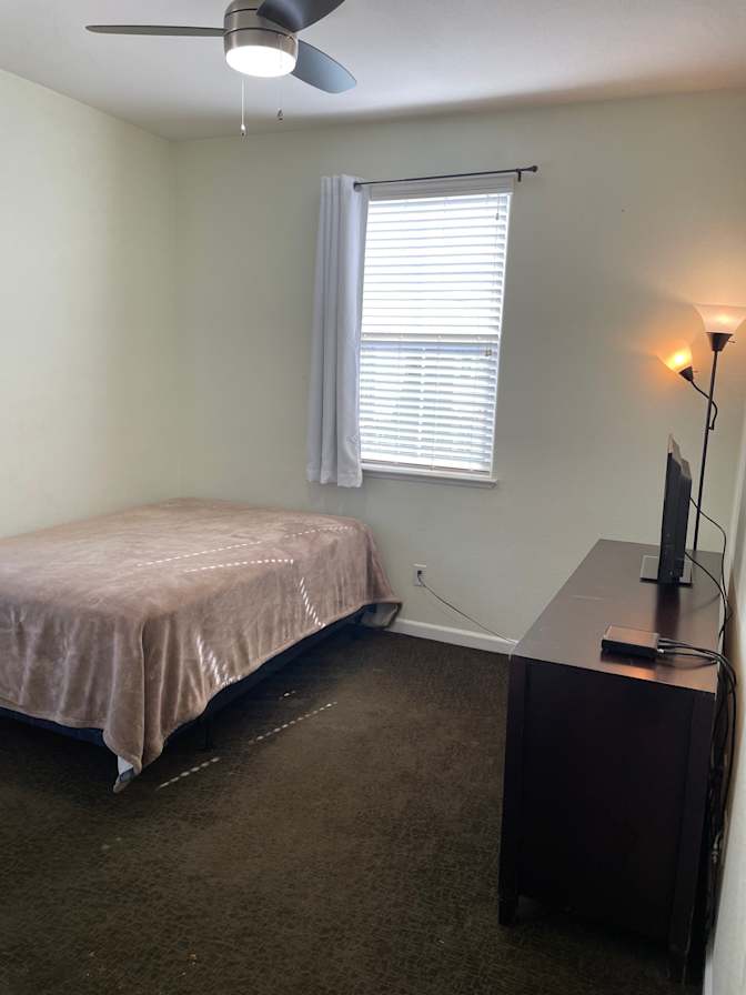 TEN's room