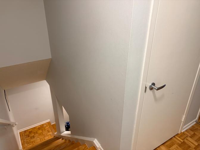 tom's room