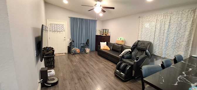 Chen's room