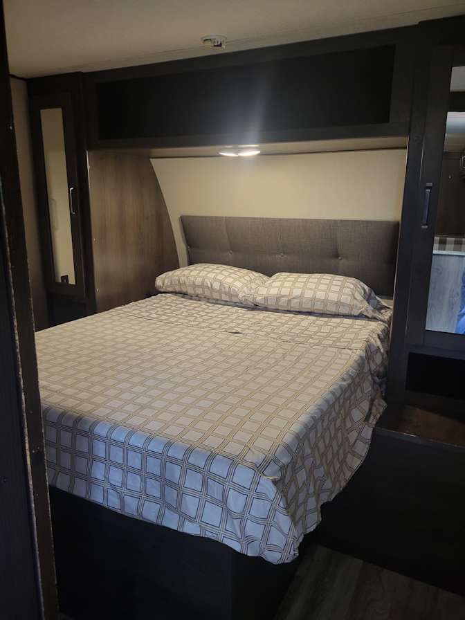 Lyne lheureux's room