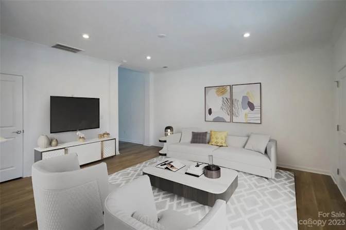 Alcove Rooms's room