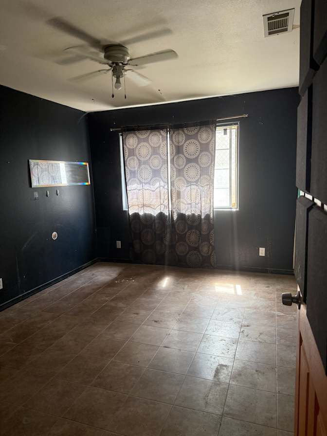 Andi's room
