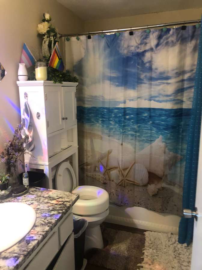 Lisa's room