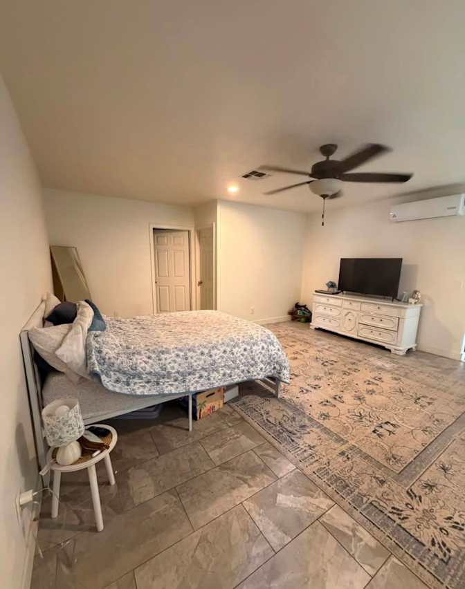 Ashlyn Anderson's room
