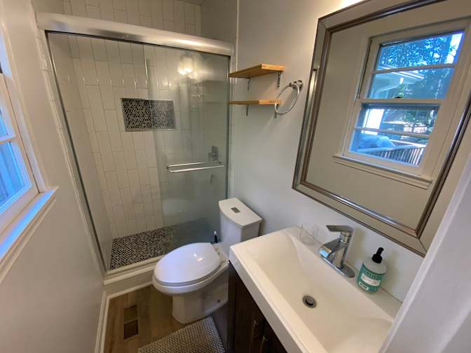 Alcove Rooms's room