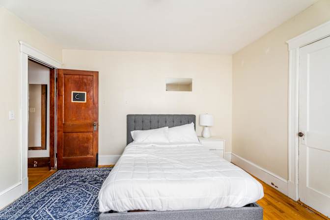 Sam June's room