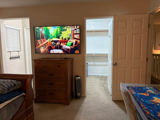 Maureen's room