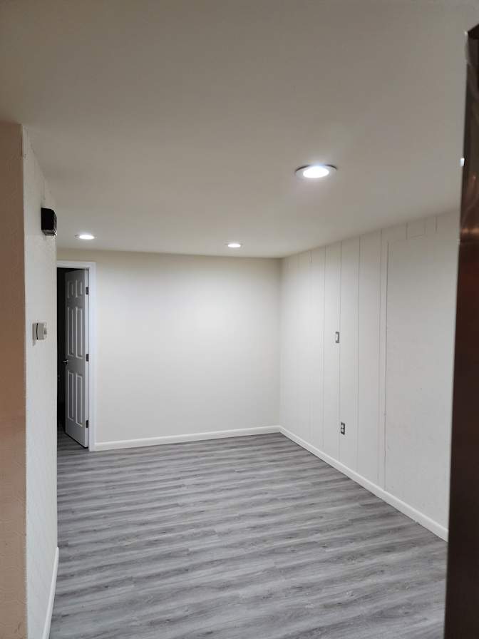 Enrique's room
