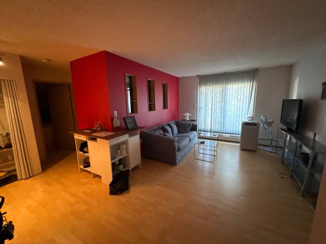 C-aira Stucklschwaiger's room