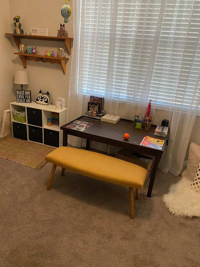 Kristin Sontchi's room