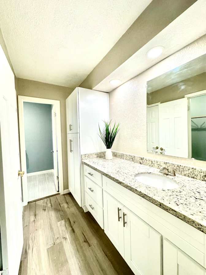 Wilson Realty & Investment Group's room