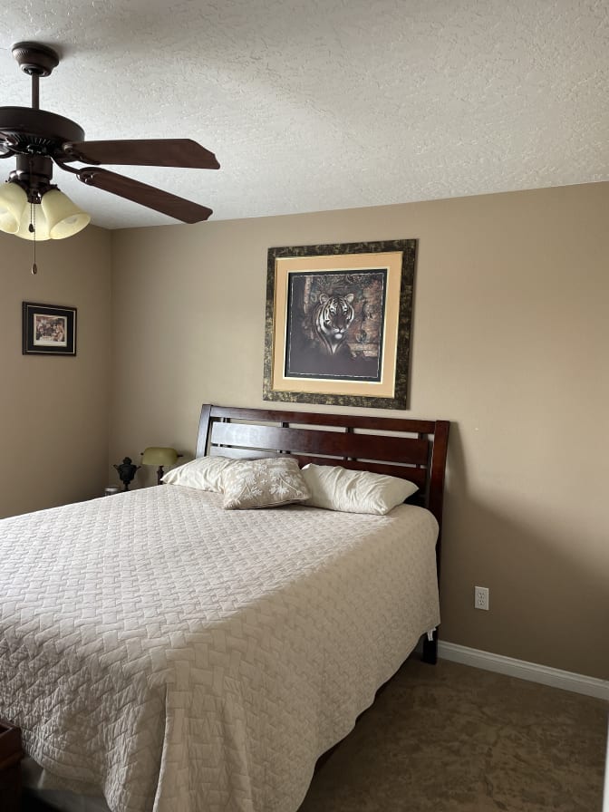 paul's room