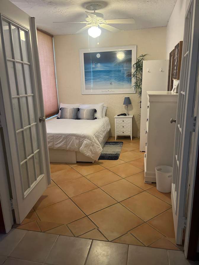 Amy B Amodeo's room
