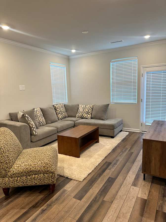 Alcove Rooms's room