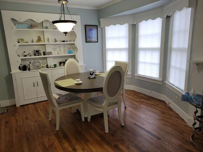 Cindy's room
