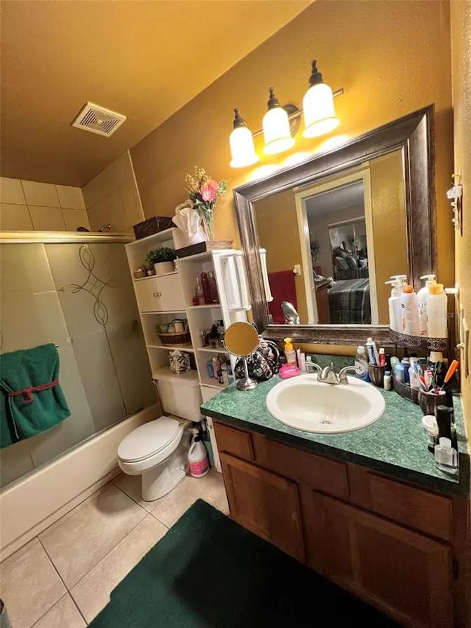 Sophia Rivers's room