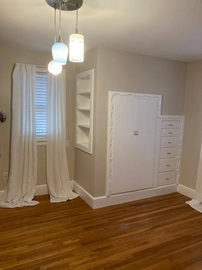 Federal Hill Roommates's room