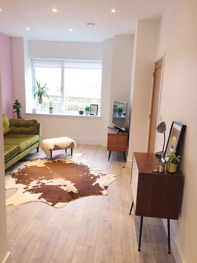 Louise Gail Simpson's room