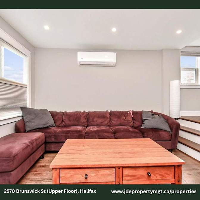 JDE Property Management Inc.'s room