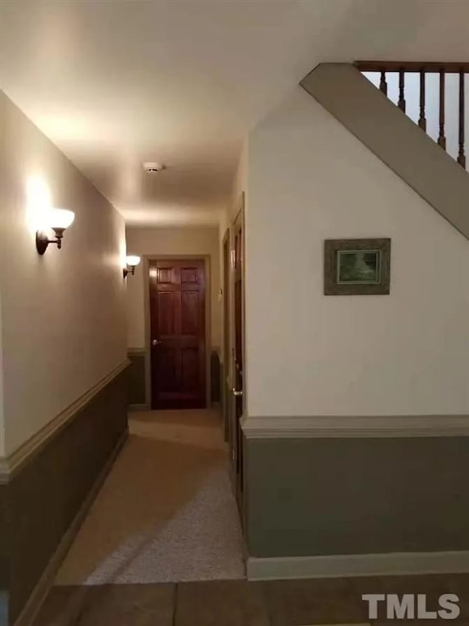 Alcove Rooms's room