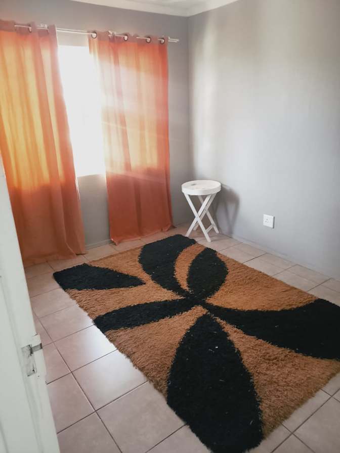 Mj's room